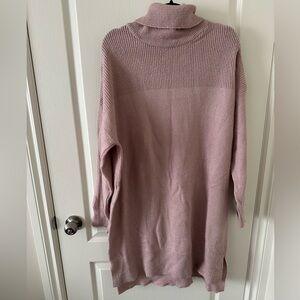 Long dusty pink knit sweater tunic.